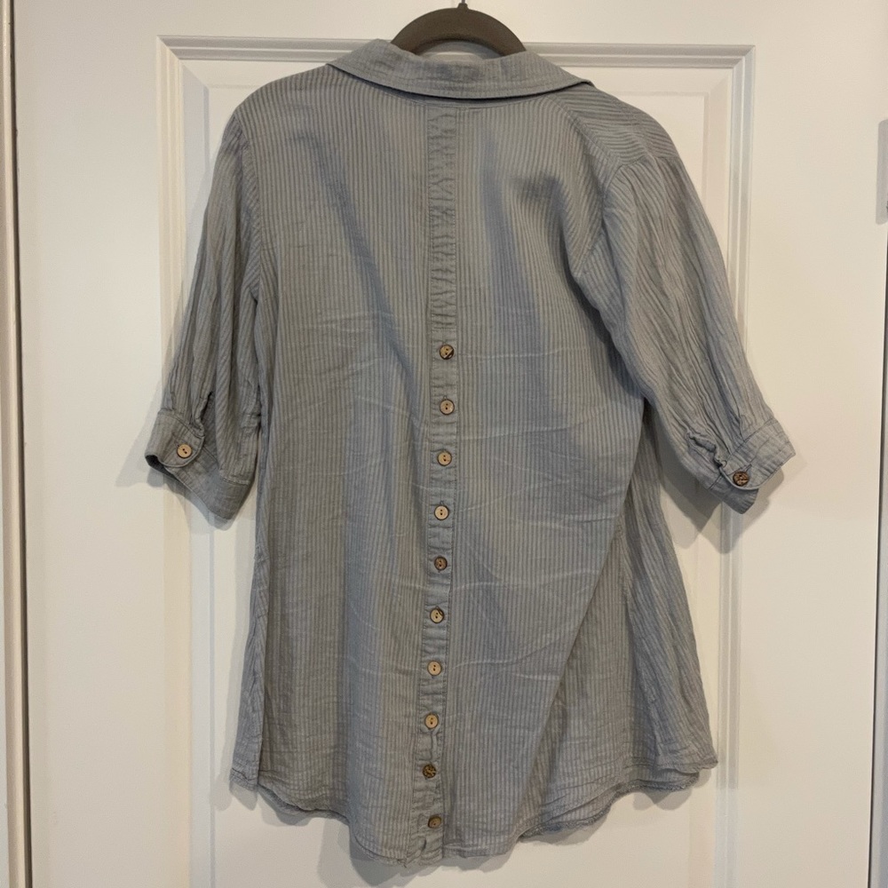 Stripped button down shirt - Picture 2 of 2